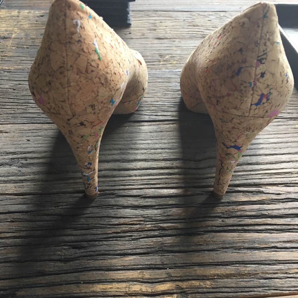 NWOB Vince Camuto cork peep toe pumps - Picture 4 of 5